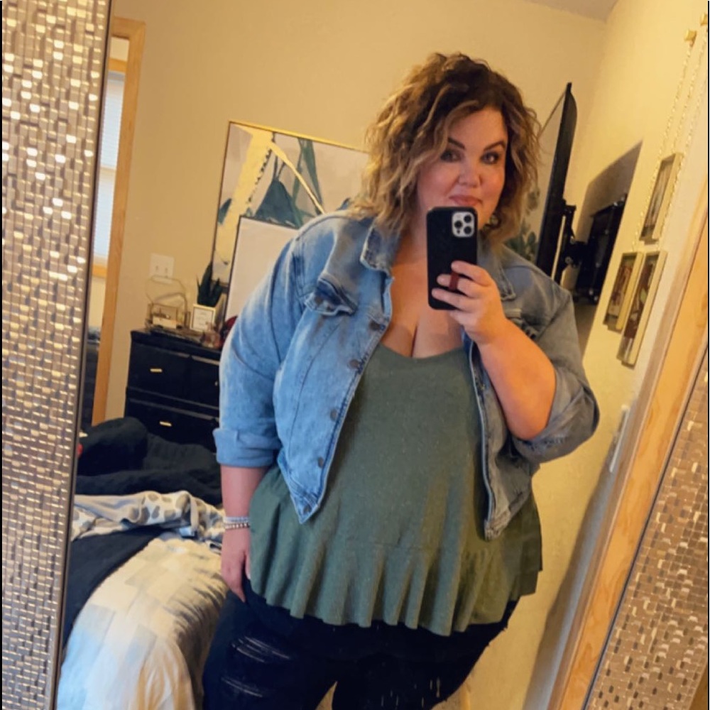 Meet your Posher, Tori